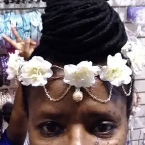 Meet your Posher, Francine